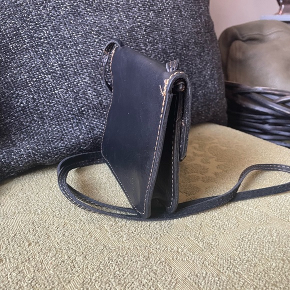 SR Genuine Leather Mini Crossbody Bag Made in Canada - Picture 4 of 7